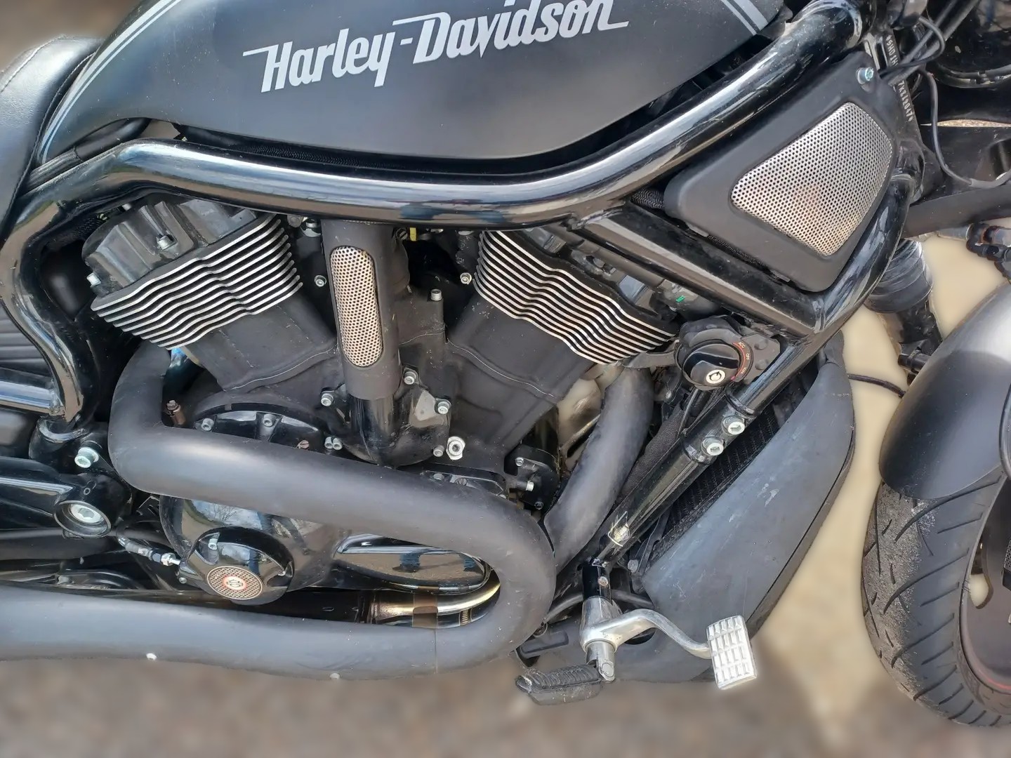 2007 Harley-Davidson Night Rod - 36 600 km - Náhled 3