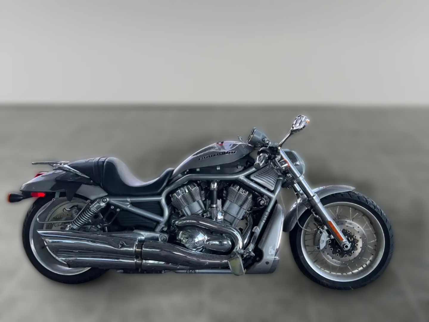 2009 Harley-Davidson V-Rod - 13 000 km - Náhled 20