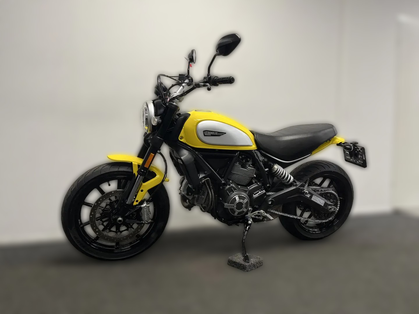 2024 Ducati Scrambler - 32 117 km