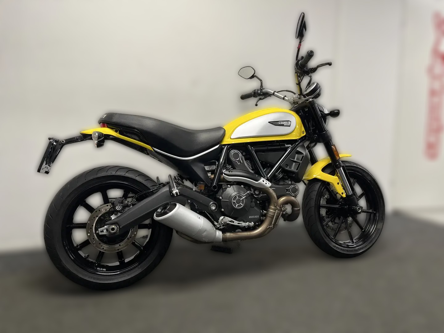 2024 Ducati Scrambler - 32 117 km - Náhled 12