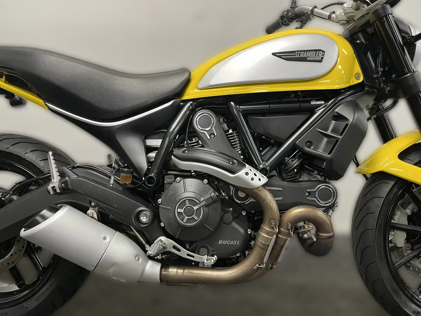 2024 Ducati Scrambler - 32 117 km - Náhled 14