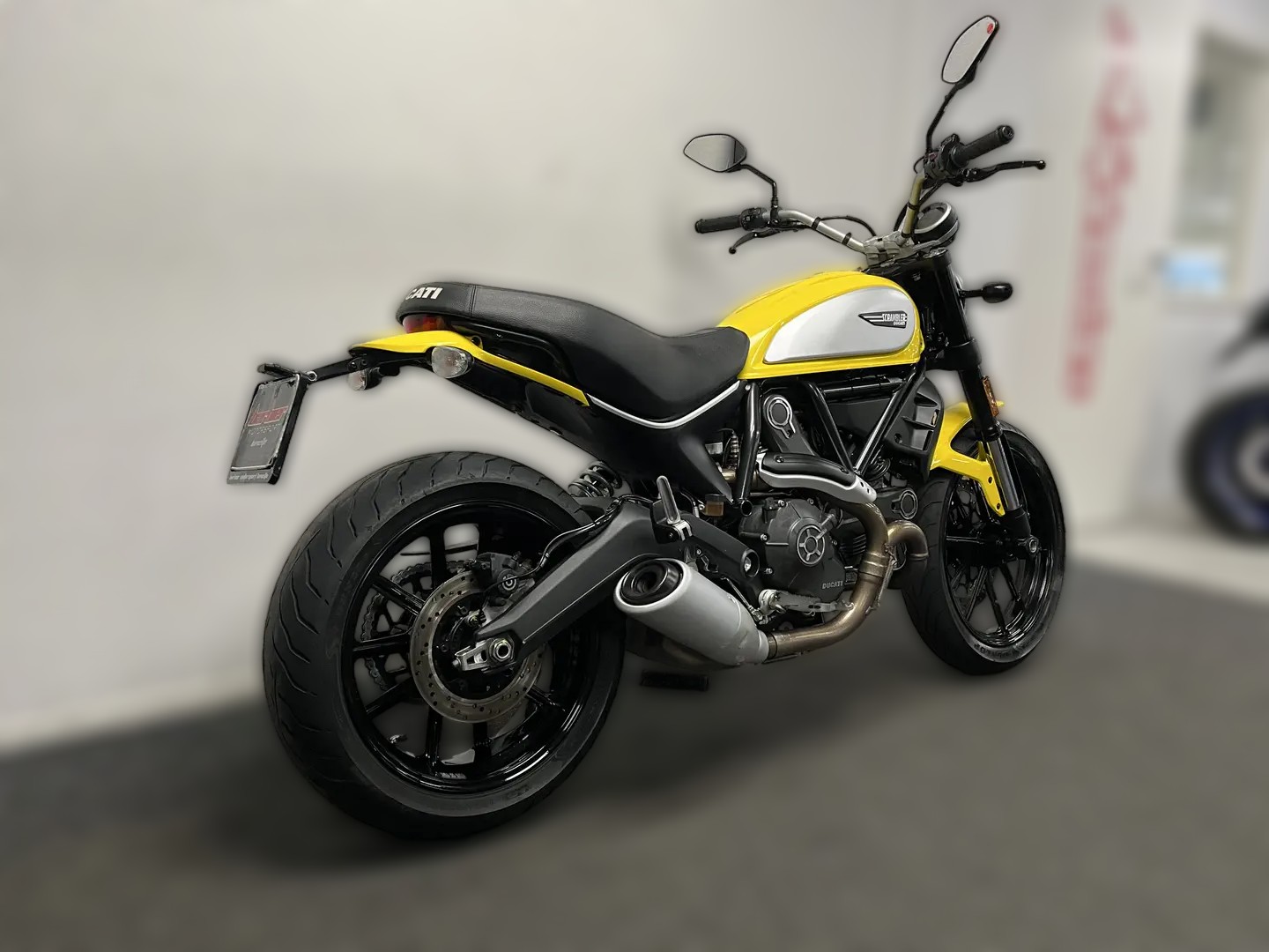 2024 Ducati Scrambler - 32 117 km - Náhled 18