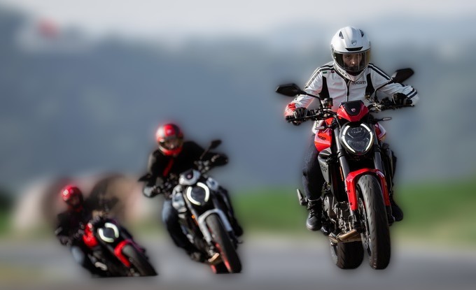 2023 Ducati Monster - 0 km - Náhled 13