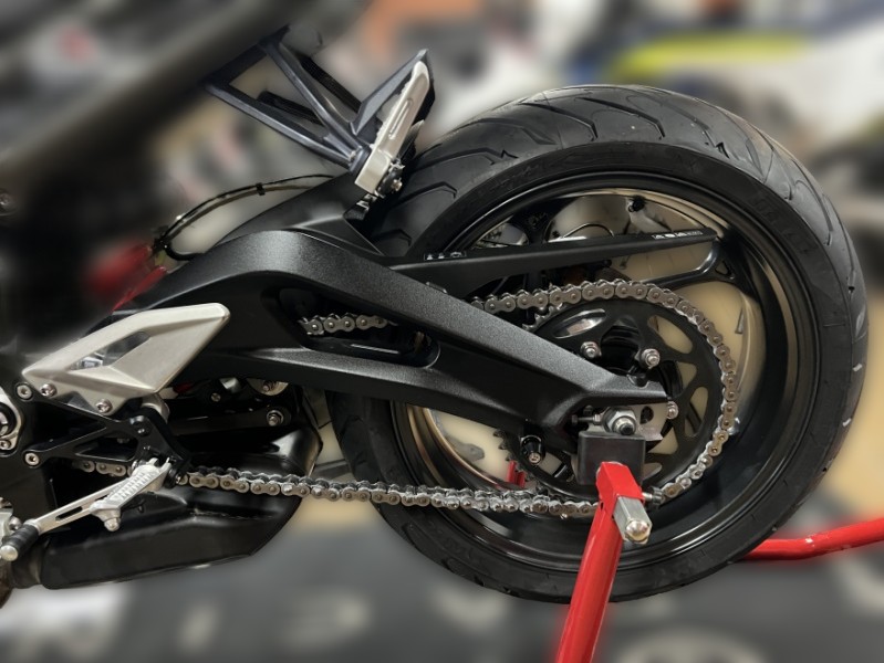 2025 Triumph Street Triple 765 - 20 000 km - Náhled 8
