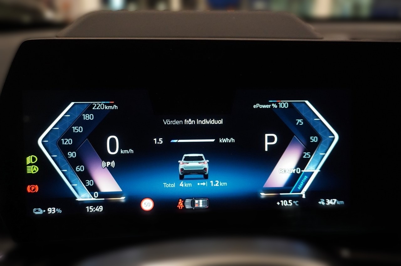 2025 BMW iX1 - 8 900 km