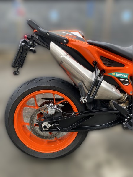 2022 KTM 890 Duke - 21 837 km - Náhled 13