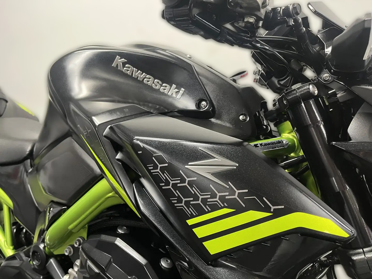 2021 Kawasaki Z900 - 19 730 km - Náhled 15