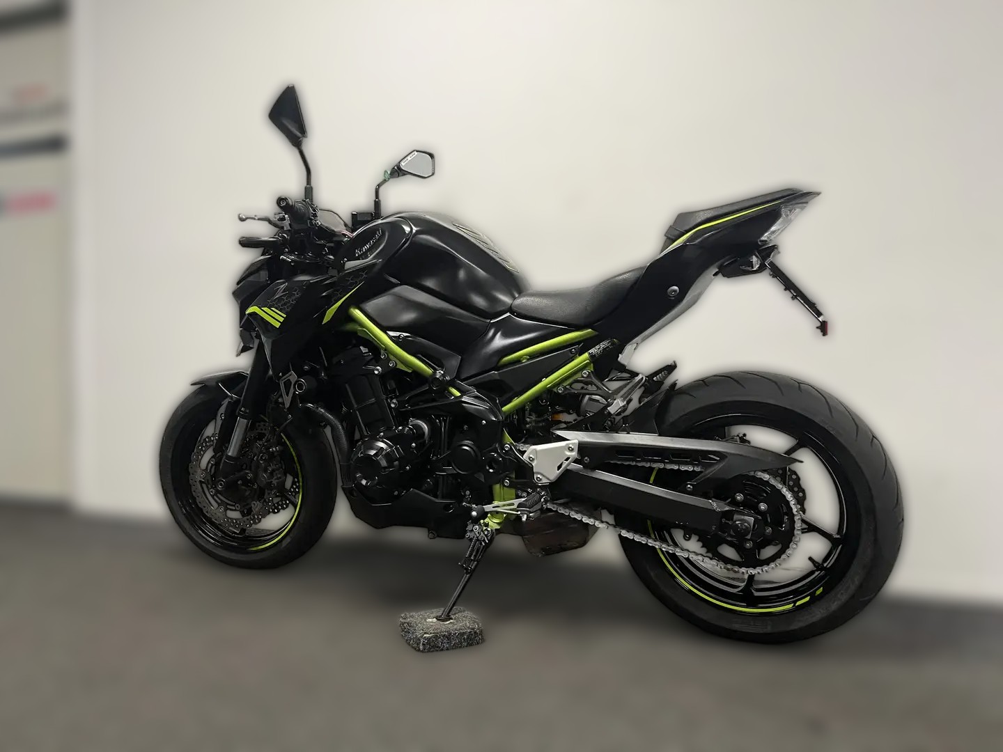 2021 Kawasaki Z900 - 19 730 km - Náhled 27