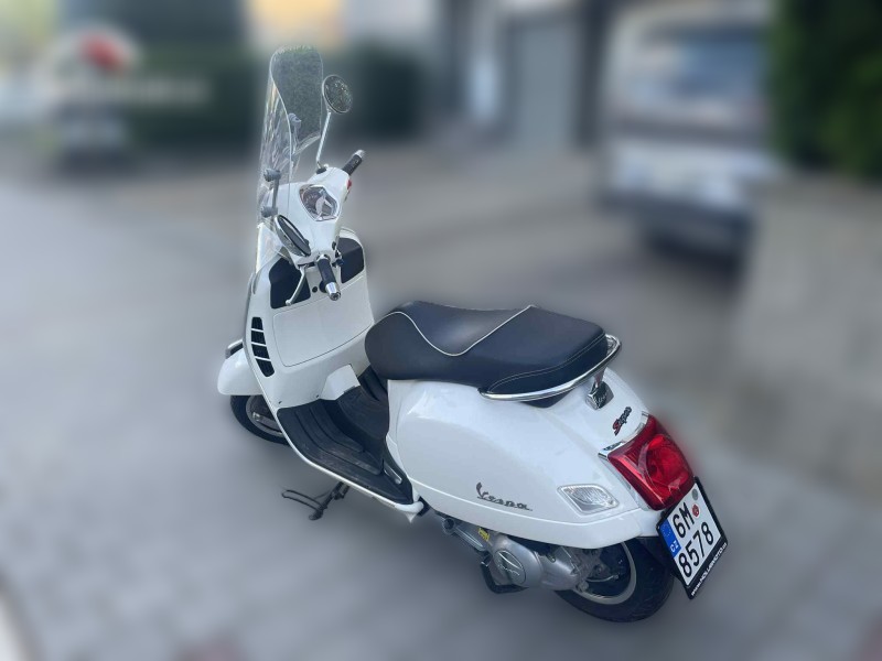 2015 Piaggio Vespa GTS - 25 000 km - Náhled 5