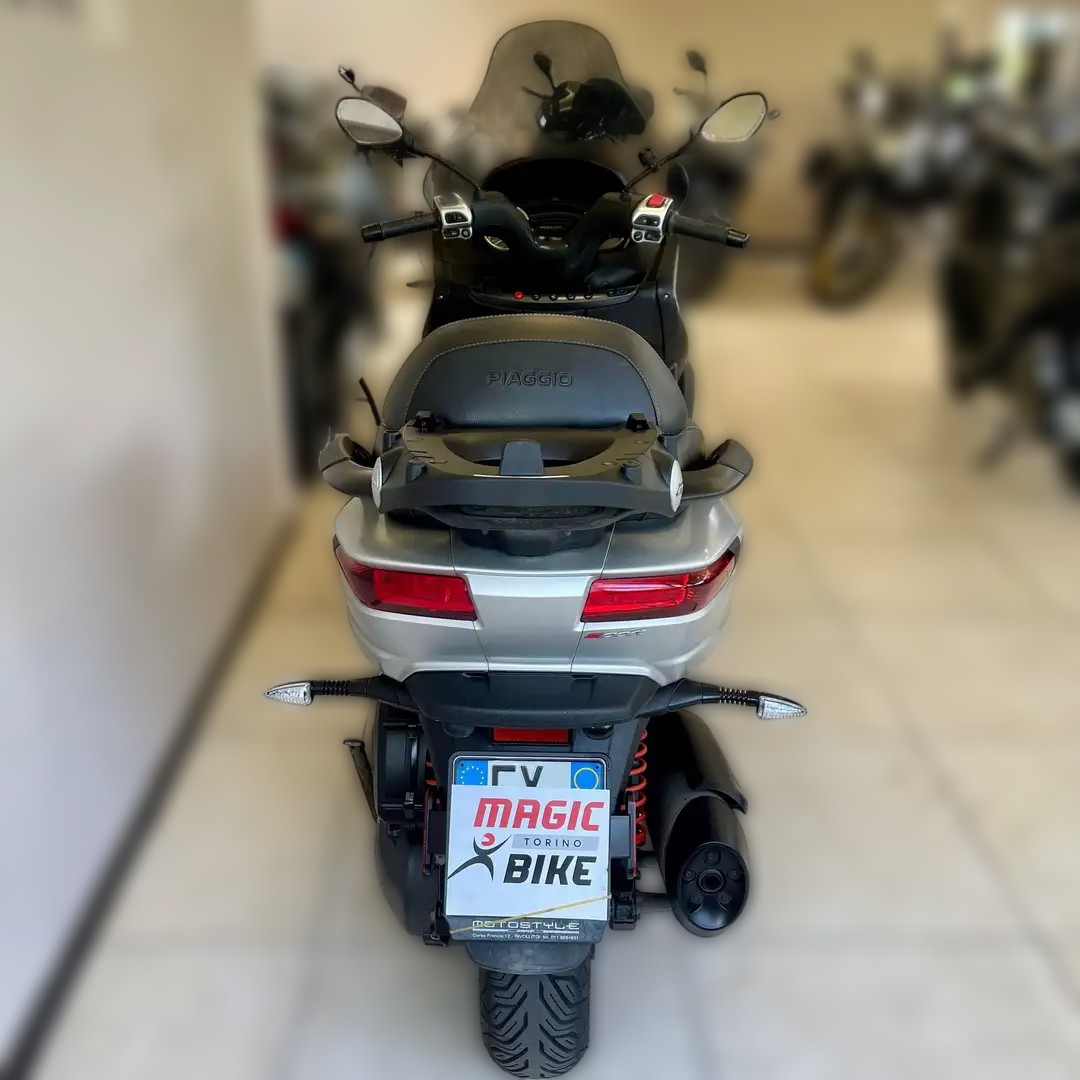 2021 Piaggio MP3 - 21 373 km - Náhled 17