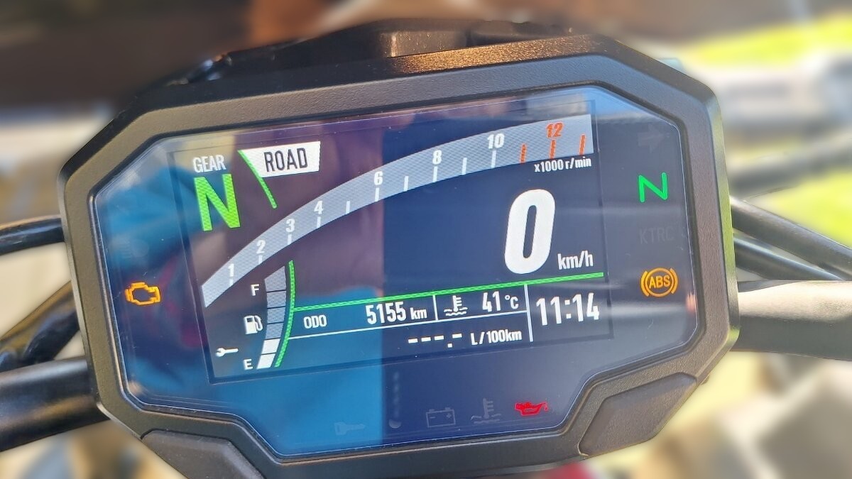 2021 Kawasaki Z900 - 5 200 km - Náhled 2