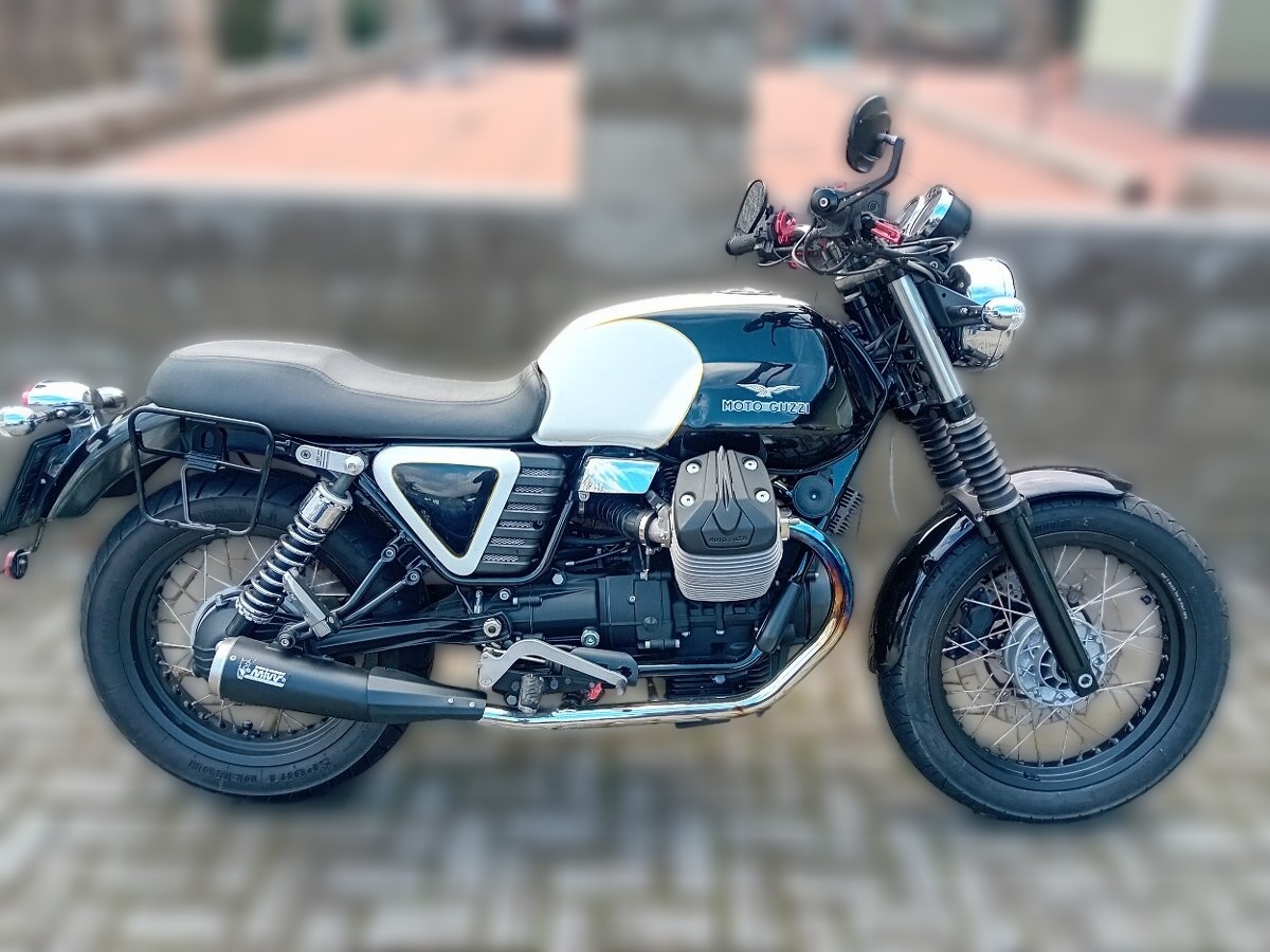 2014 Moto Guzzi V7 - 16 000 km - Náhled 4