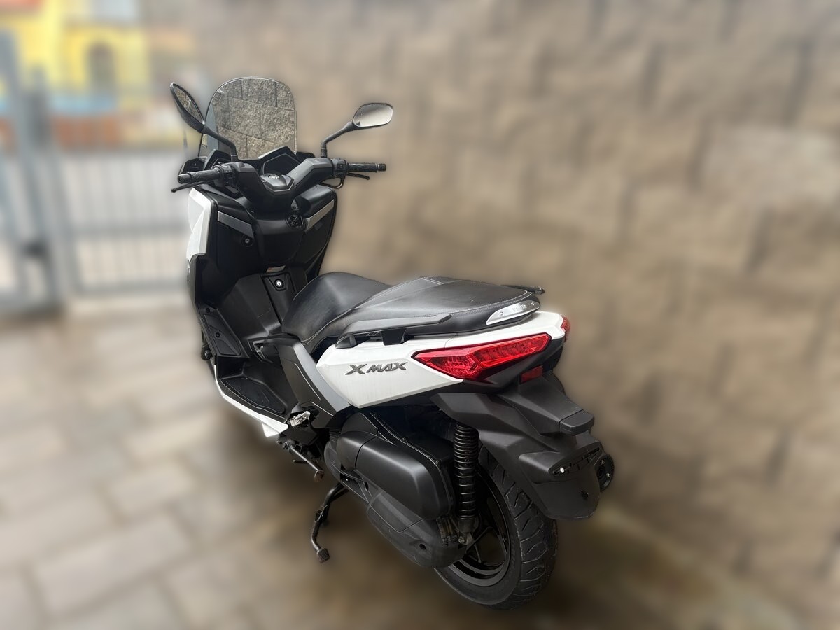 2015 Yamaha Majesty 125 - 27 000 km - Náhled 3