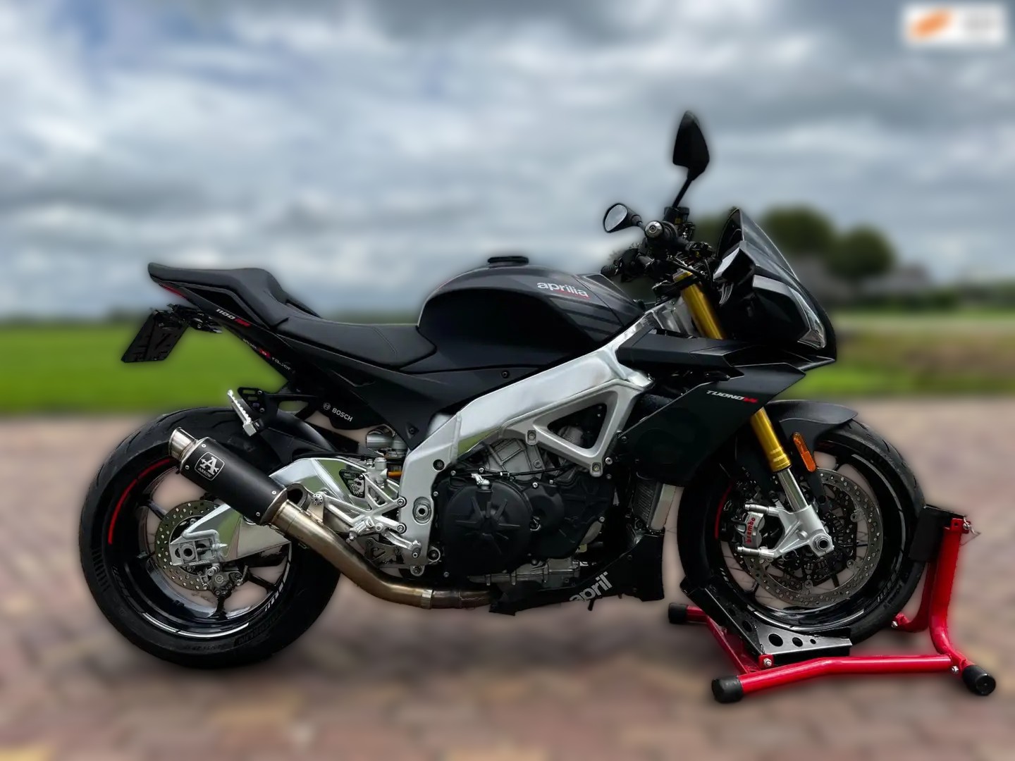 2020 Aprilia Tuono V4 - 17 331 km - Náhled 13