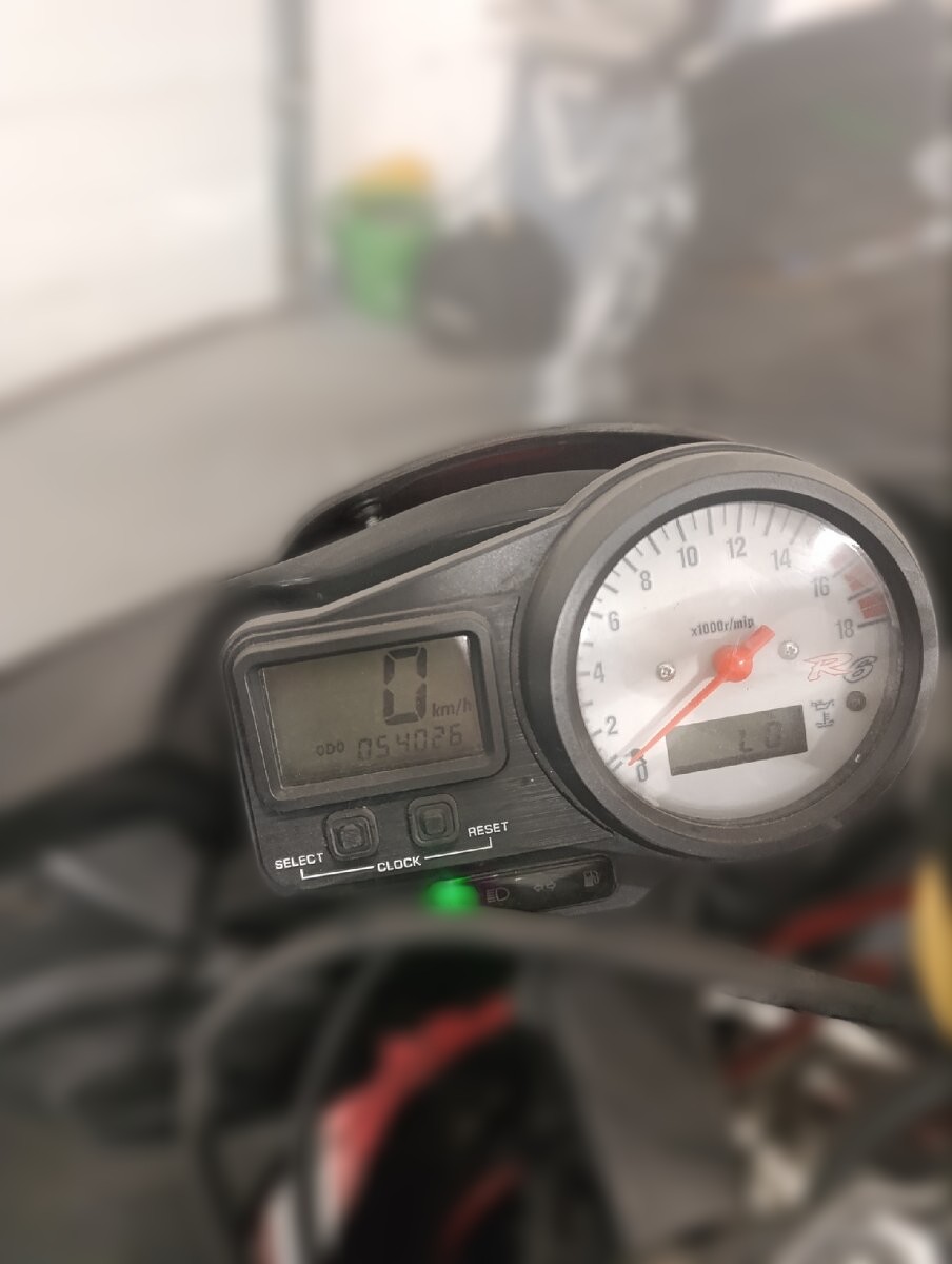 2000 Yamaha YZF-R6 - 54 000 km
