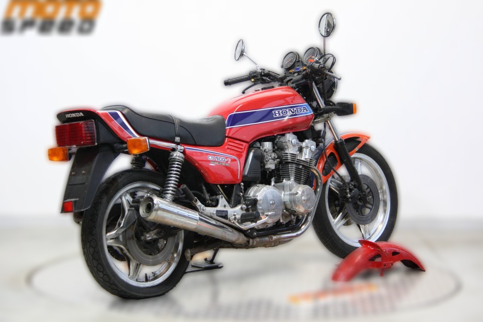 1980 Honda CB 900 F Hornet - 42 138 km - Náhled 11