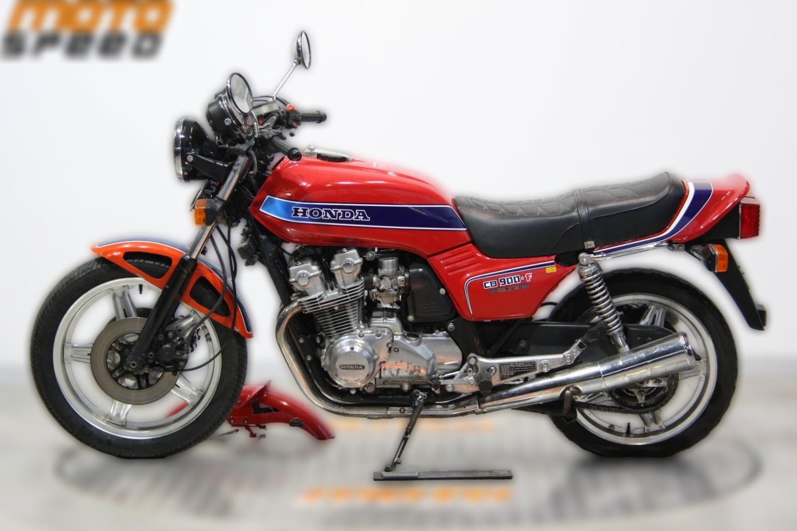 1980 Honda CB 900 F Hornet - 42 138 km - Náhled 19