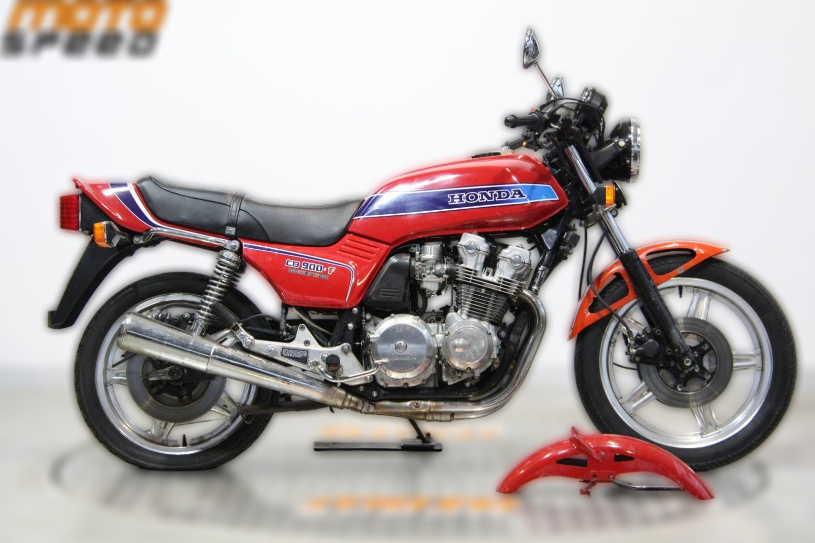 1980 Honda CB 900 F Hornet - 42 138 km - Náhled 23