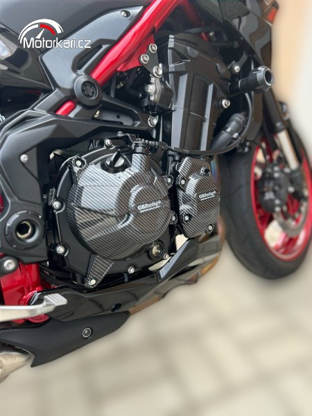 2024 Kawasaki Z900 - 6 600 km - Náhled 10