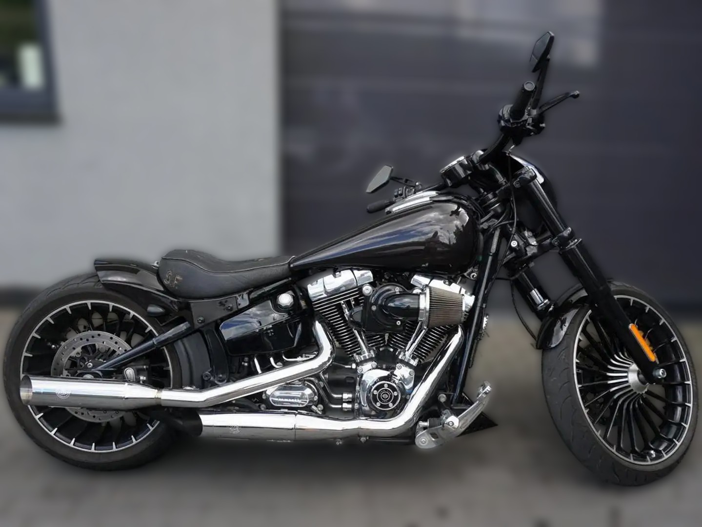2017 Harley-Davidson Harley-Davidson Softail - 9 240 km - Náhled 10