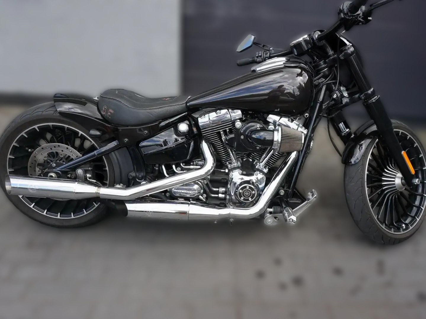2017 Harley-Davidson Harley-Davidson Softail - 9 240 km - Náhled 28