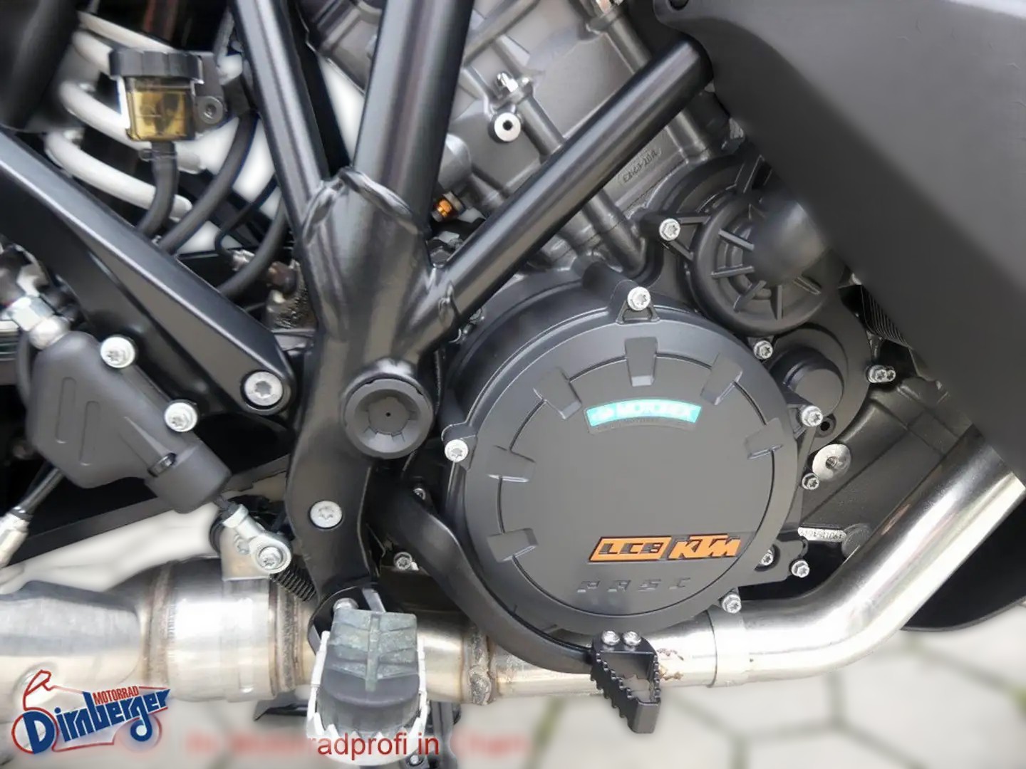2022 KTM 1290 Super Adventure - 90 022 km - Náhled 26