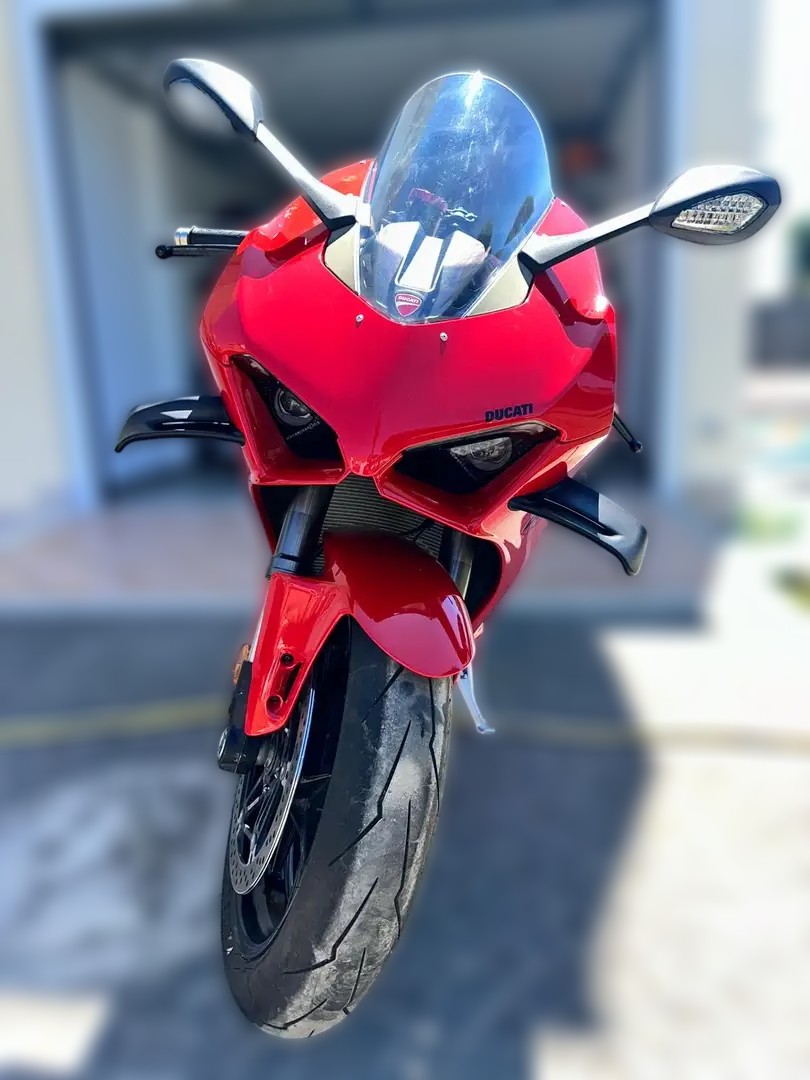 2023 Ducati Panigale V4 - 3 980 km - Náhled 2