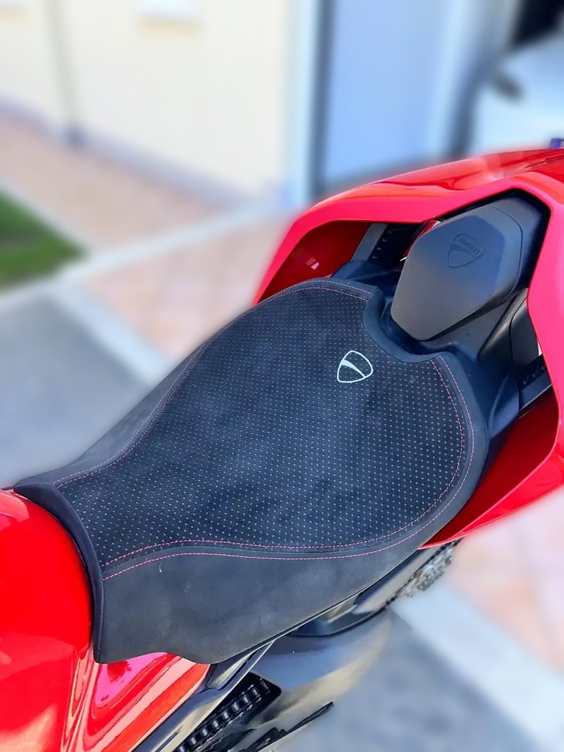 2023 Ducati Panigale V4 - 3 980 km - Náhled 11