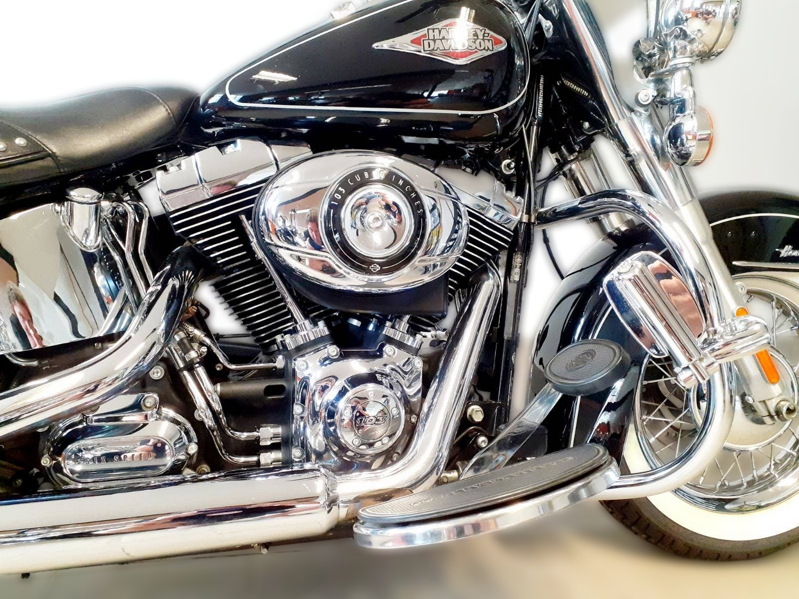 2012 Harley-Davidson Harley-Davidson Softail - 57 947 km - Náhled 16