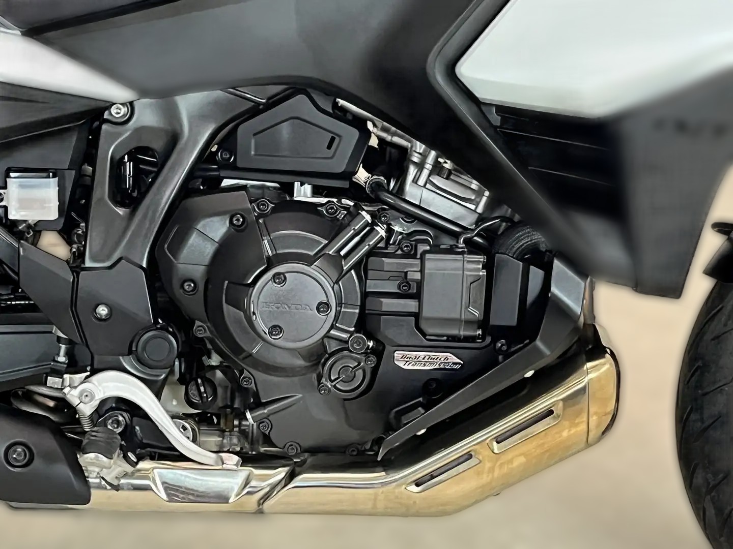 2024 Honda NT 1100 - 6 158 km - Náhled 12