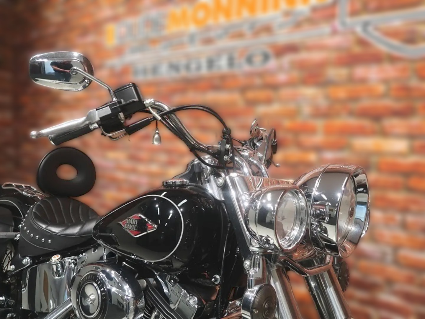 2014 Harley-Davidson Harley-Davidson Softail - 33 051 km - Náhled 20