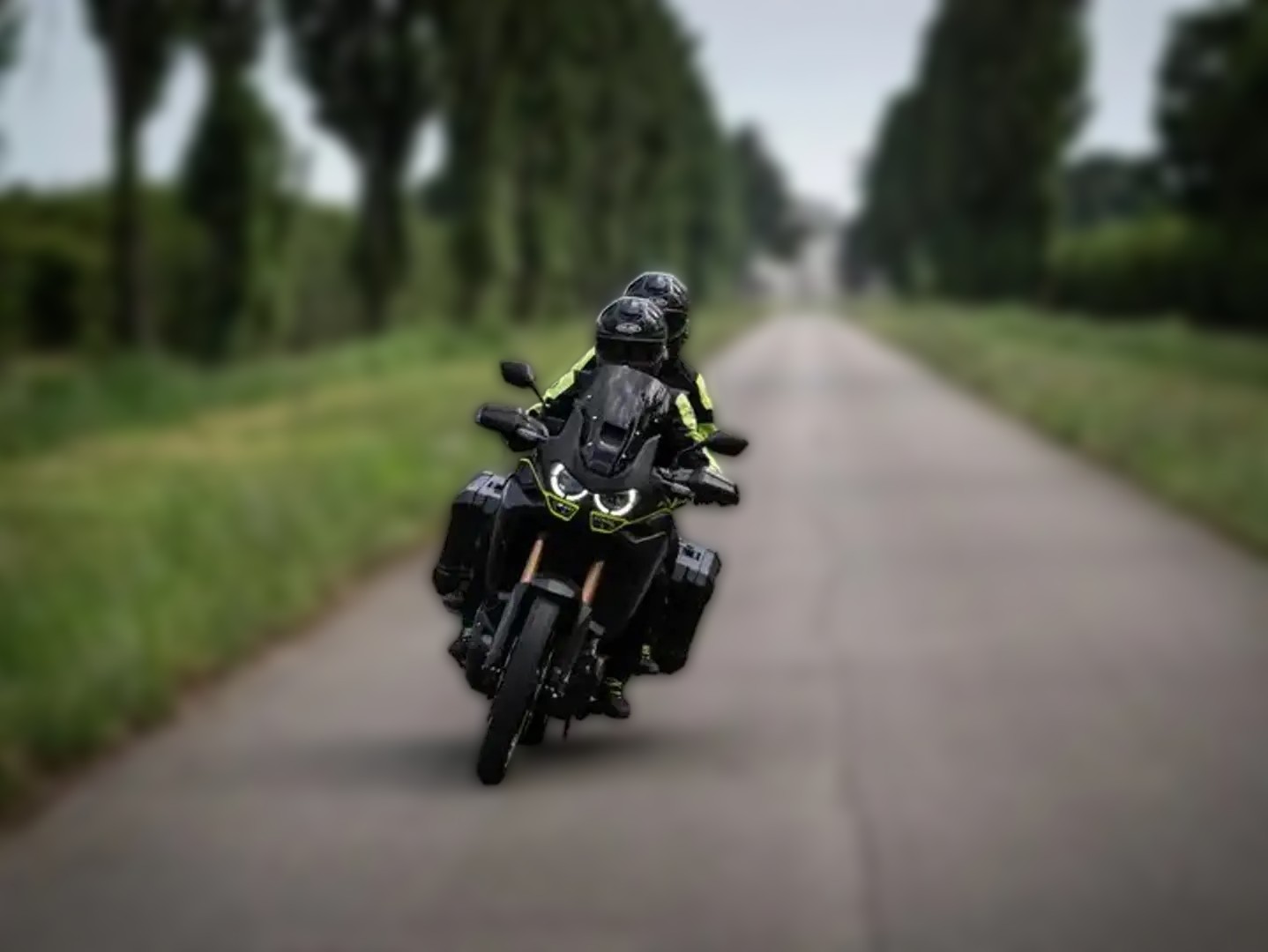 2024 Honda CRF 1100 L Africa Twin - 10 000 km - Náhled 3