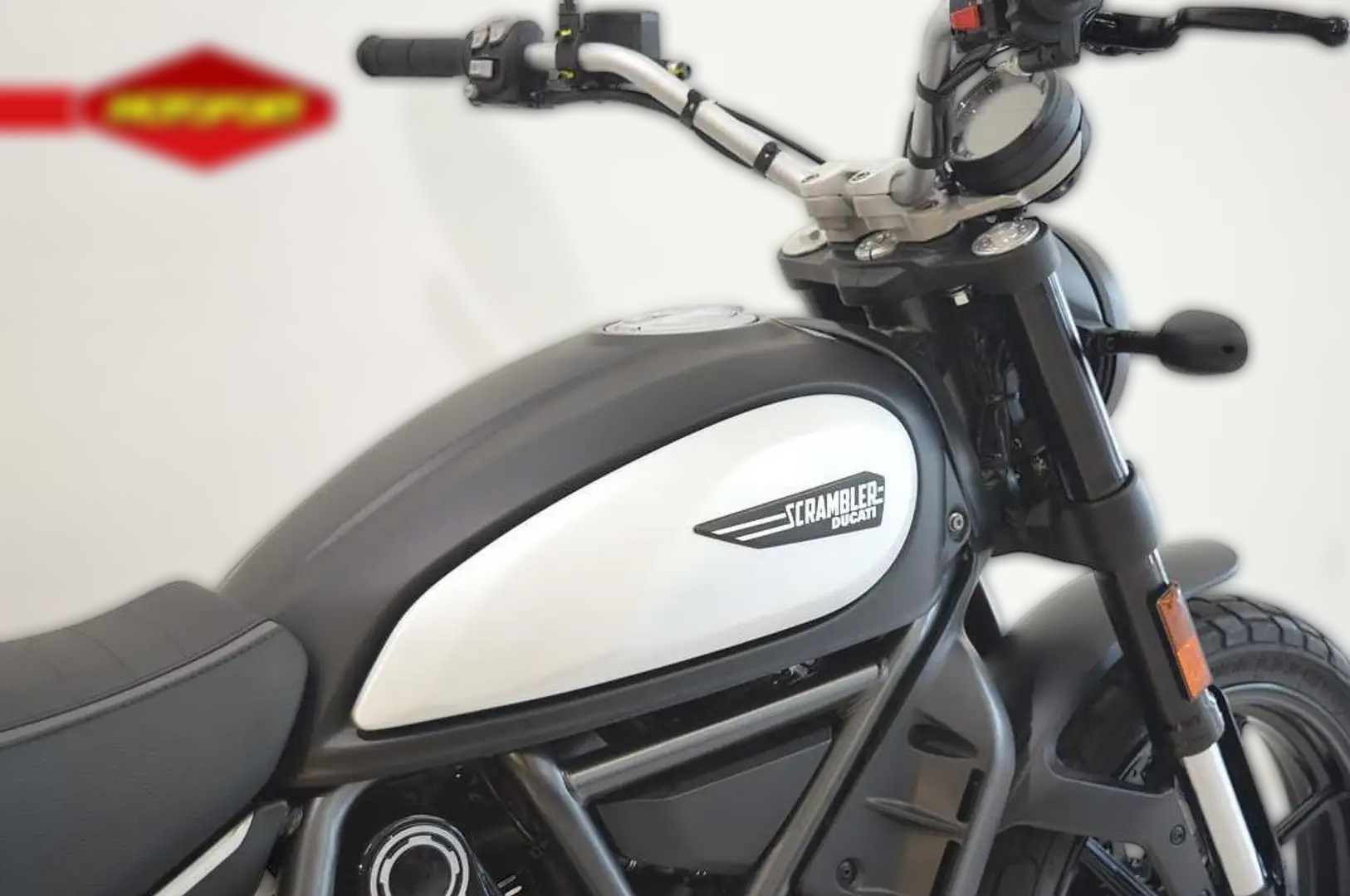 2022 Ducati Scrambler - 1 687 km - Náhled 12