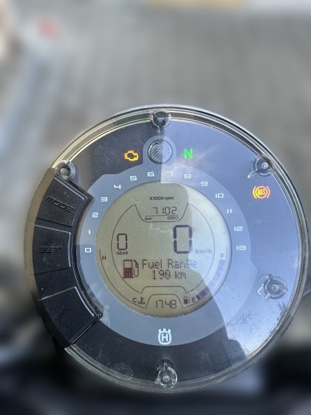 2022 Husqvarna Svartpilen 401 - 7 100 km - Náhled 4