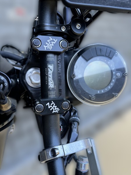2022 Husqvarna Svartpilen 401 - 7 100 km - Náhled 11