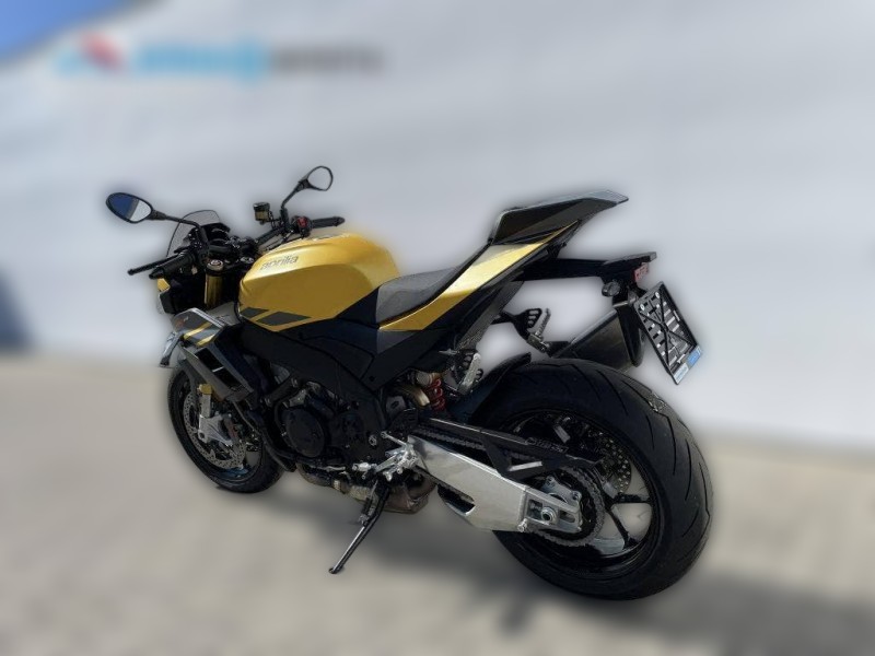 2023 Aprilia Tuono V4 - 0 km - Náhled 32