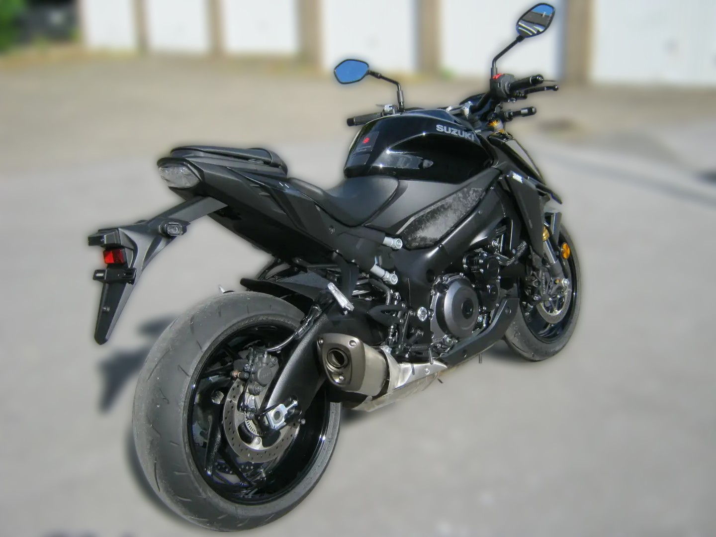 2023 Suzuki GSX-R1000 - 3 300 km - Náhled 4