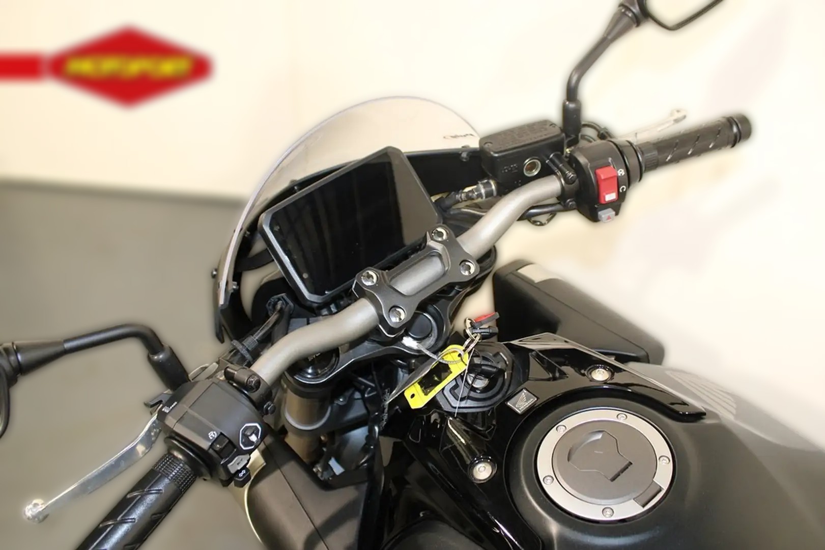 2025 Honda CB 650R - 4 892 km - Náhled 8