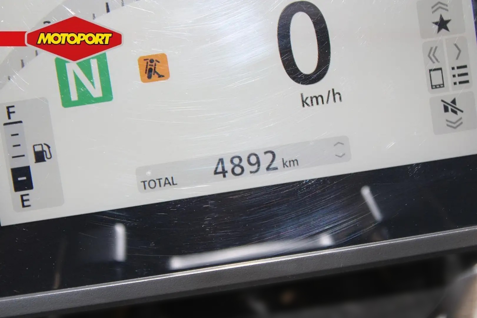 2025 Honda CB 650R - 4 892 km - Náhled 25