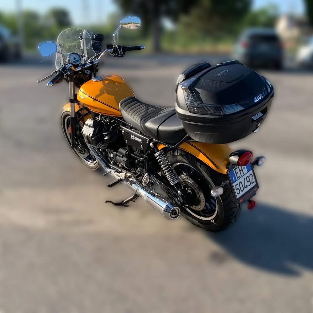 2017 Moto Guzzi V9 - 3 000 km - Fotka 1