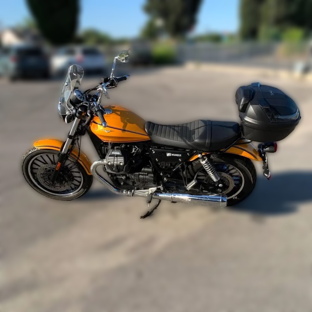 2017 Moto Guzzi V9 - 3 000 km - Náhled 9
