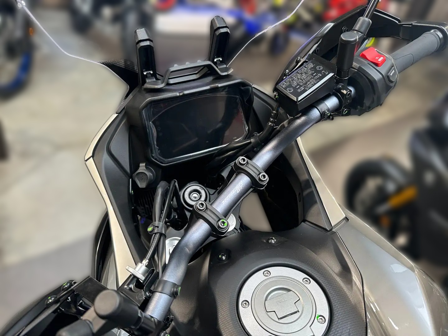 2023 Yamaha Tracer 700 - 0 km - Náhled 10