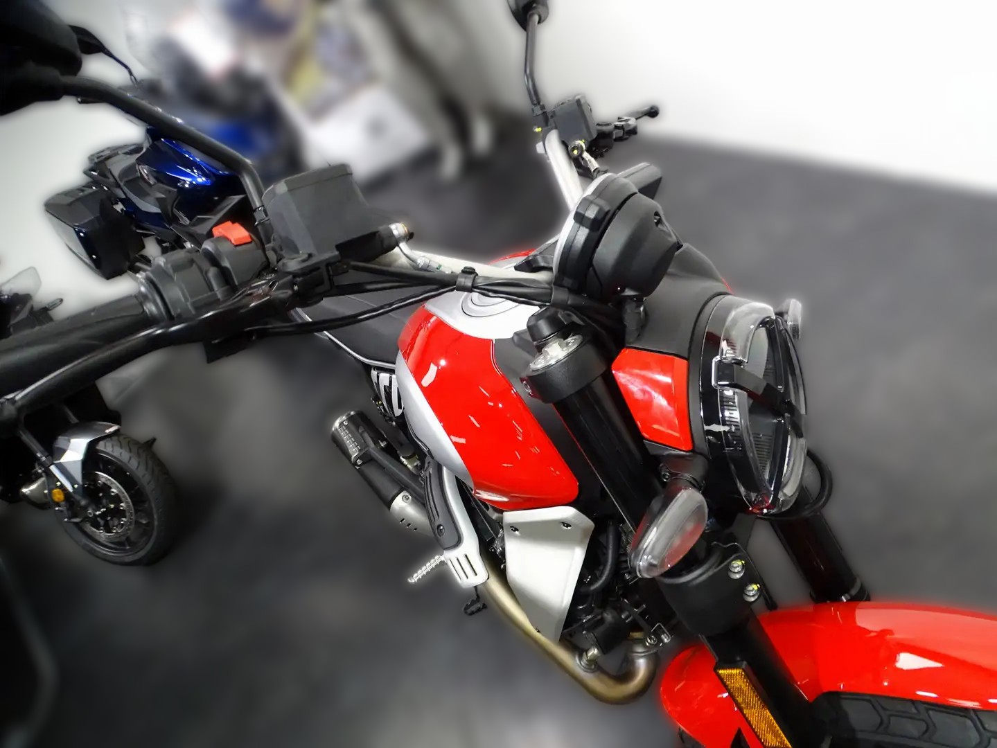 2025 Ducati Scrambler - 0 km - Náhled 13