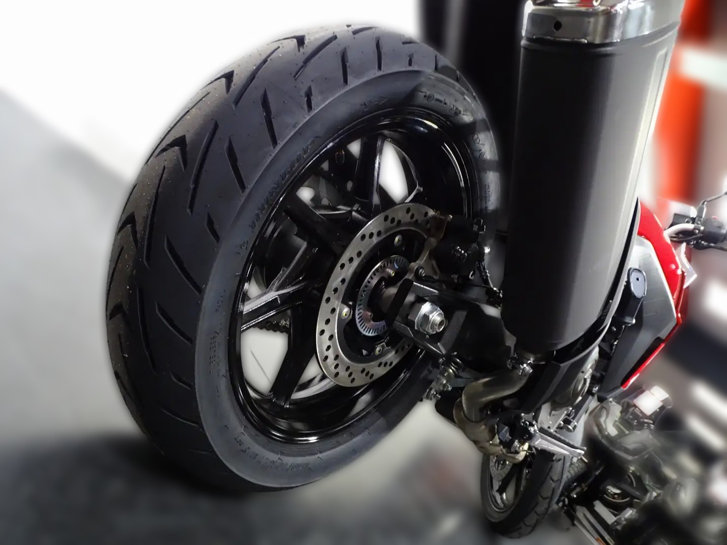 2025 Suzuki DL 650 V-Strom - 0 km - Náhled 7