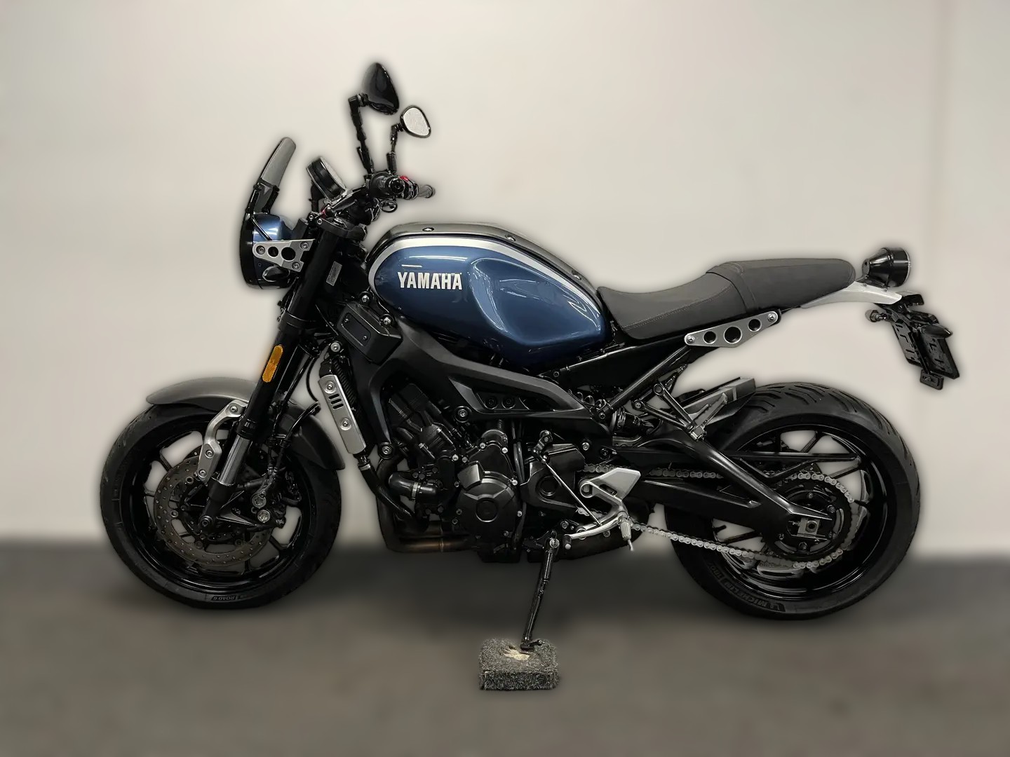 2016 Yamaha MT-09 - 31 196 km - Náhled 27