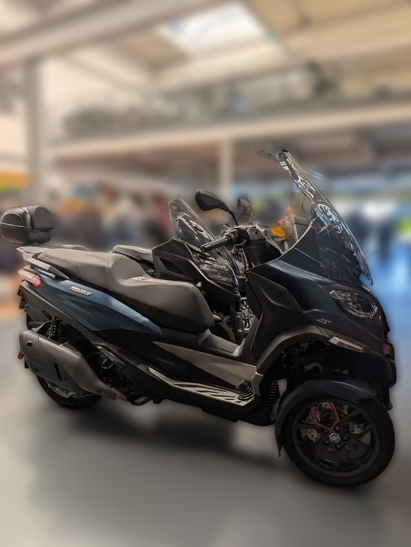2025 Piaggio MP3 - 1 km