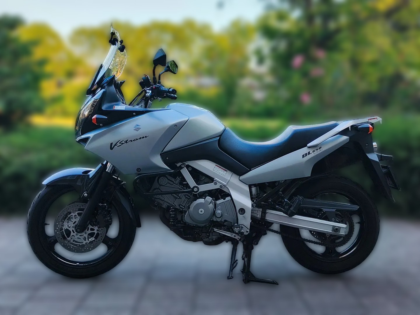 2004 Suzuki DL 650 V-Strom - 36 397 km - Náhled 12