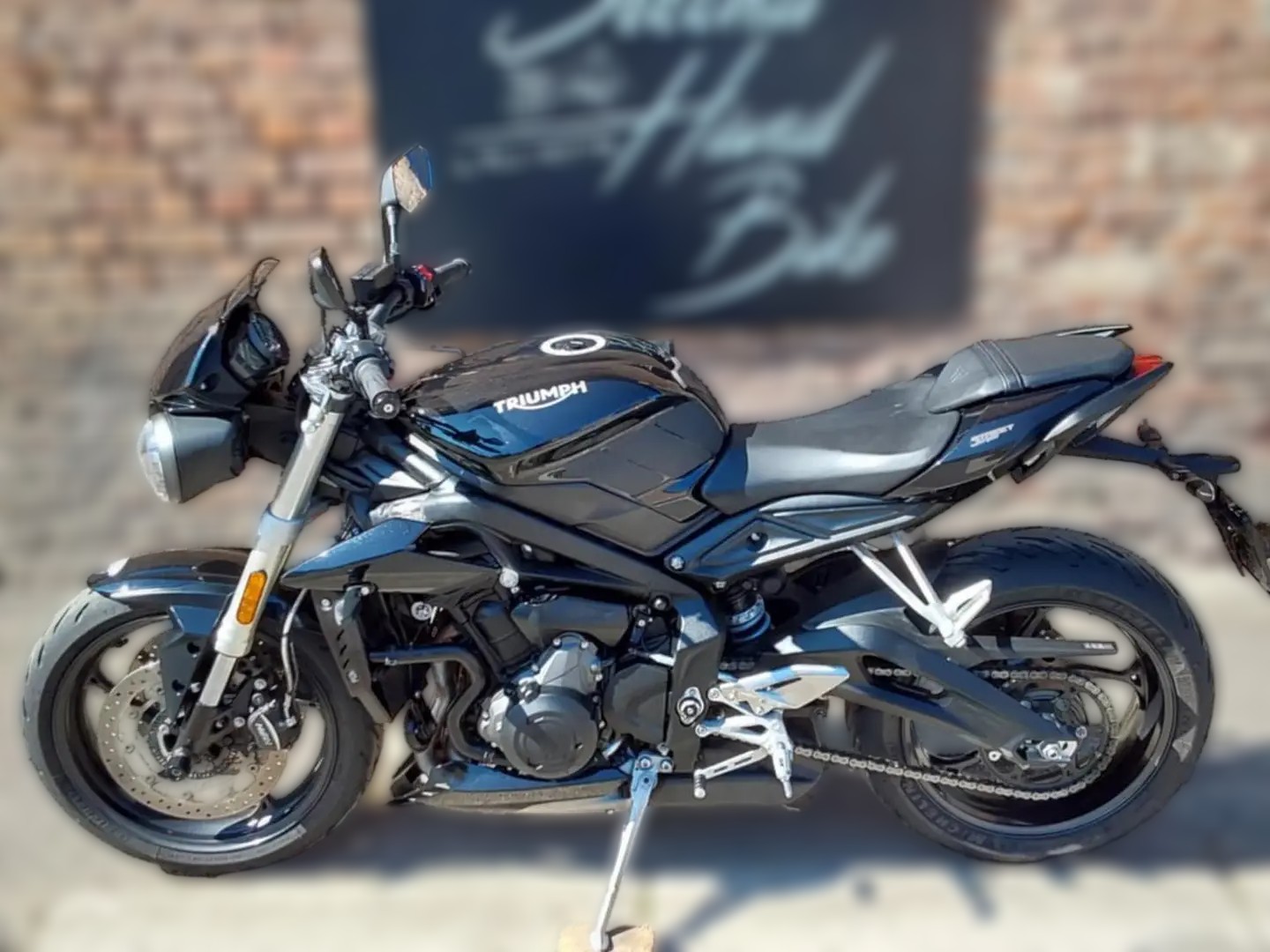 2020 Triumph Street Triple 765 - 18 500 km - Náhled 9