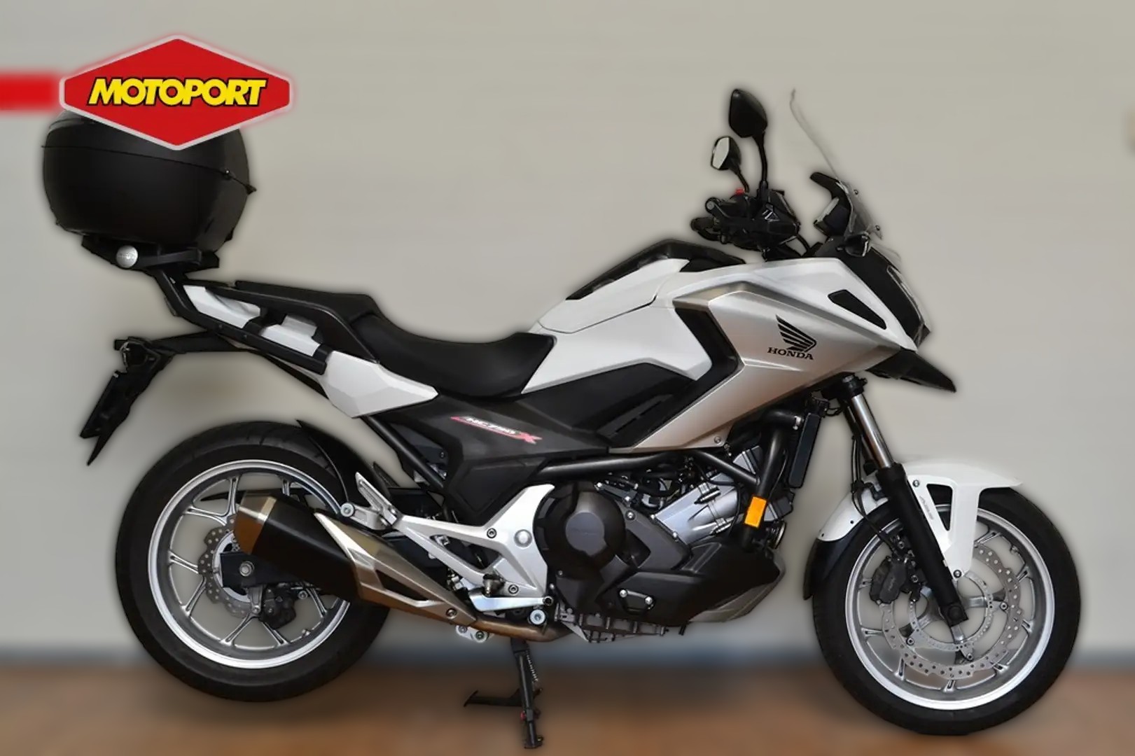 2016 Honda NC 750 X - 13 501 km - Náhled 11