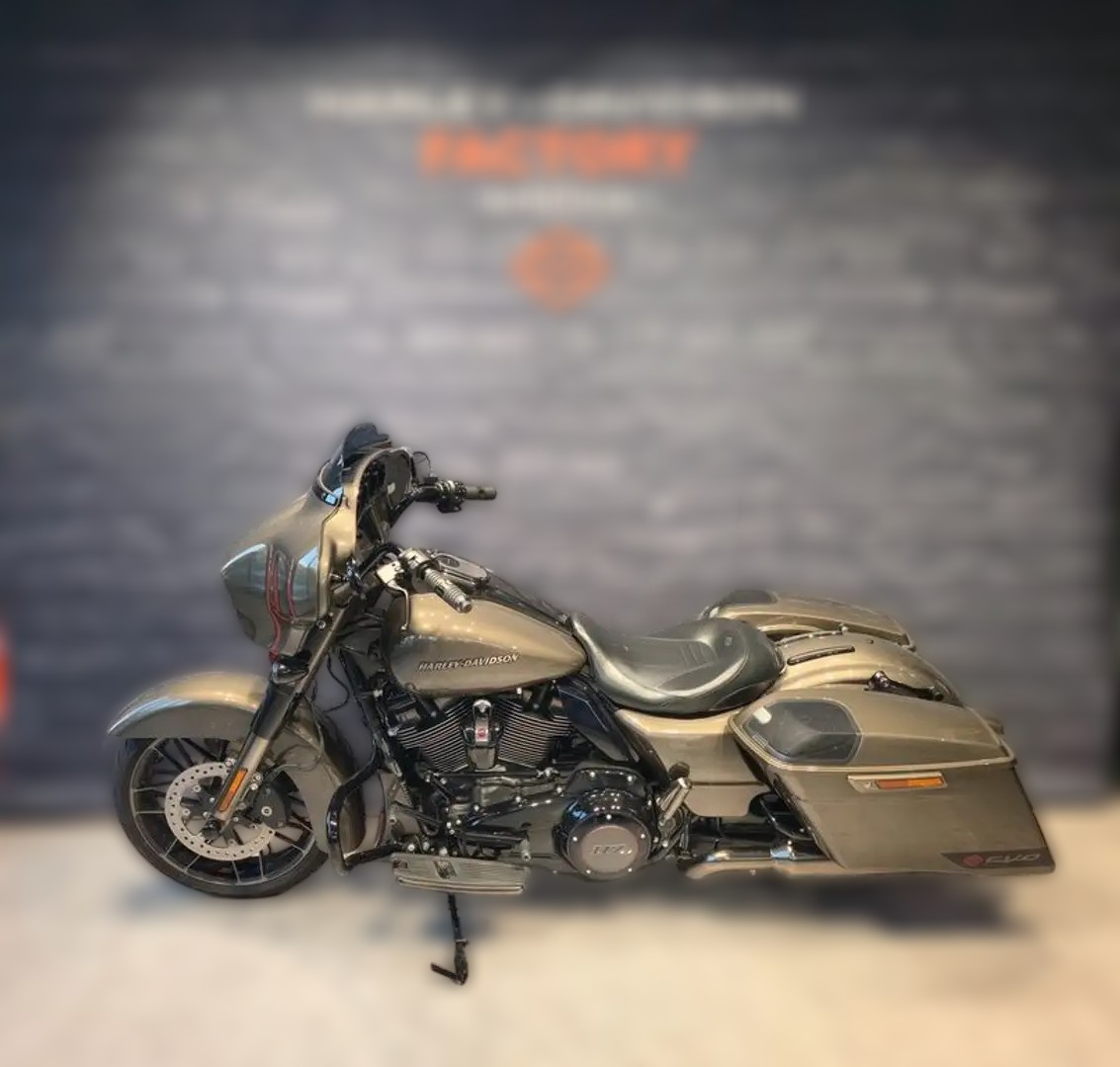 2022 Harley-Davidson Touring - 4 044 km - Náhled 9